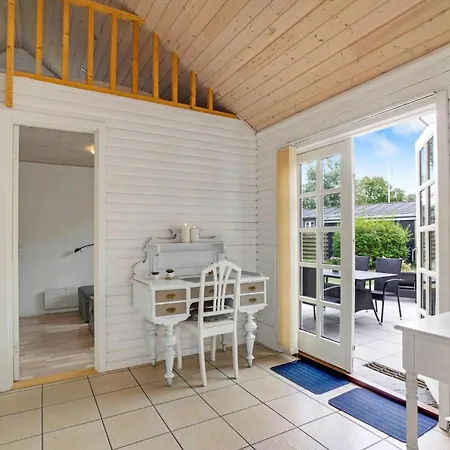 Two-bedroom In Feriehus *