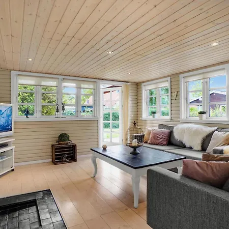 Semesterbostad Beautiful In With Kitchen *